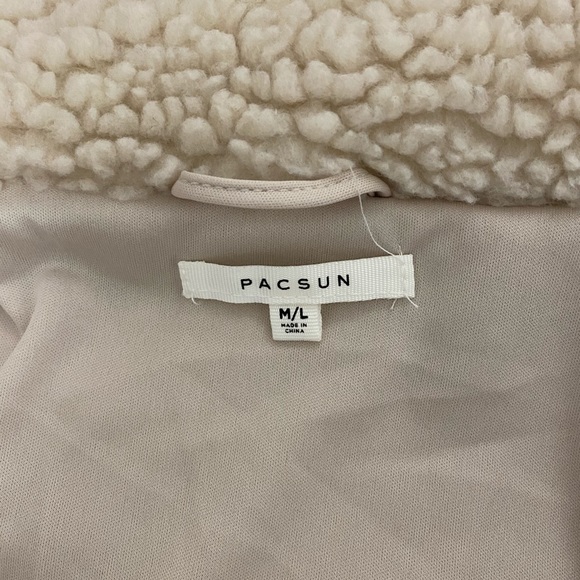 Fluffy faux fur jacket - Picture 3 of 5